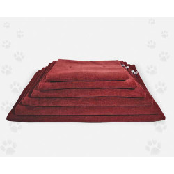 Dog mat Rebel, bordeaux 83x54cm